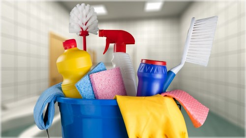 Professional curtain cleaning service in a Tufnellpark home