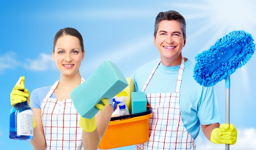 Mid-process review of a carpet cleaning complaint with notes and evidence